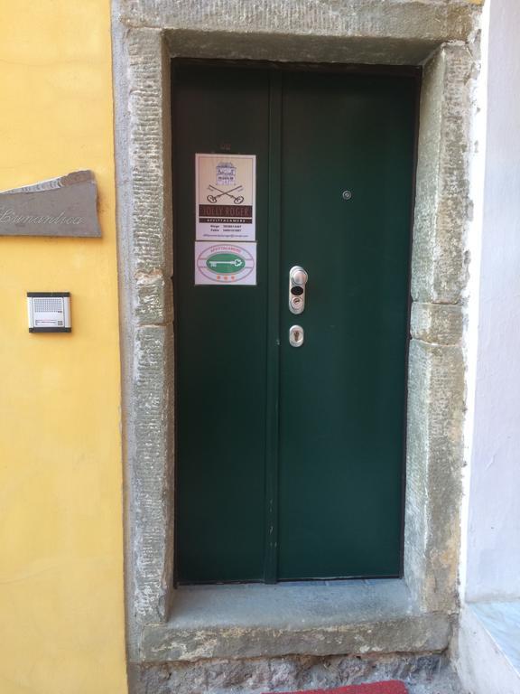 Jolly Roger Affittacamere La Spezia Exterior photo